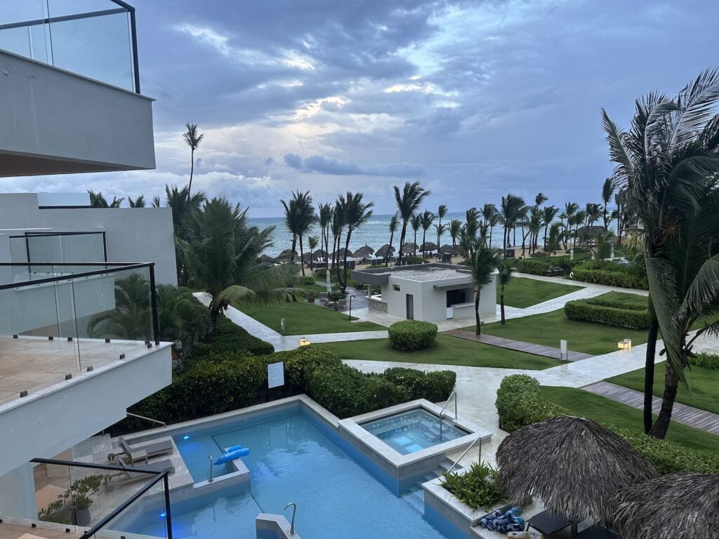 couples trip to Dominican Republic with Joel Larsgaard and his wife!